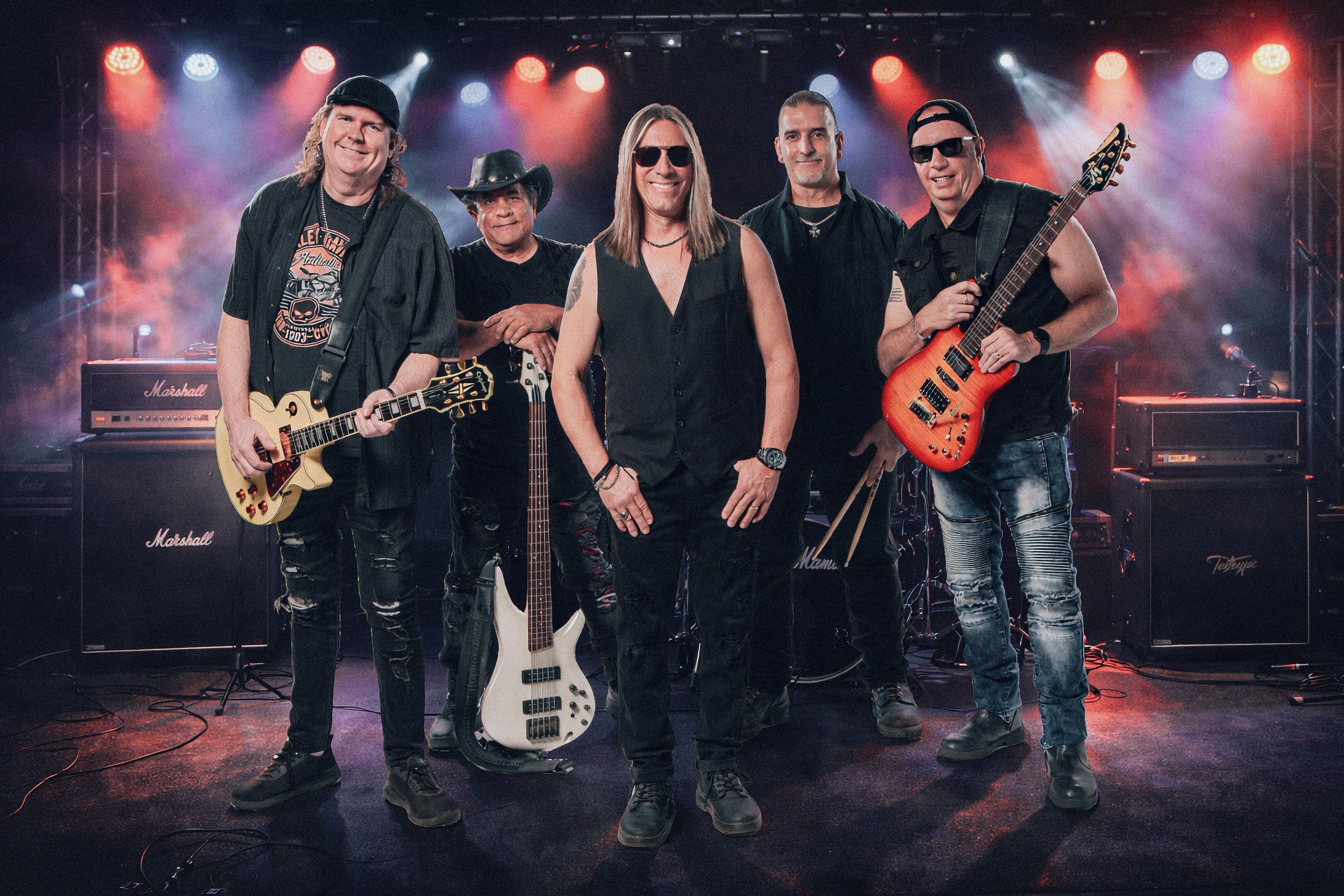 KomeBack Kid Band band photo